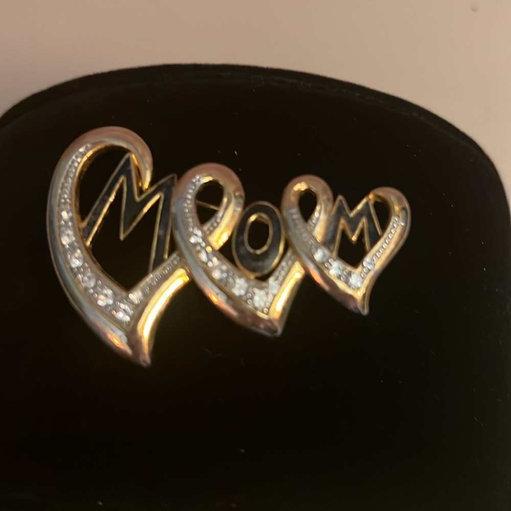 VINTAGE “MOM” Gold-tone Pin with Crystals Enhancements